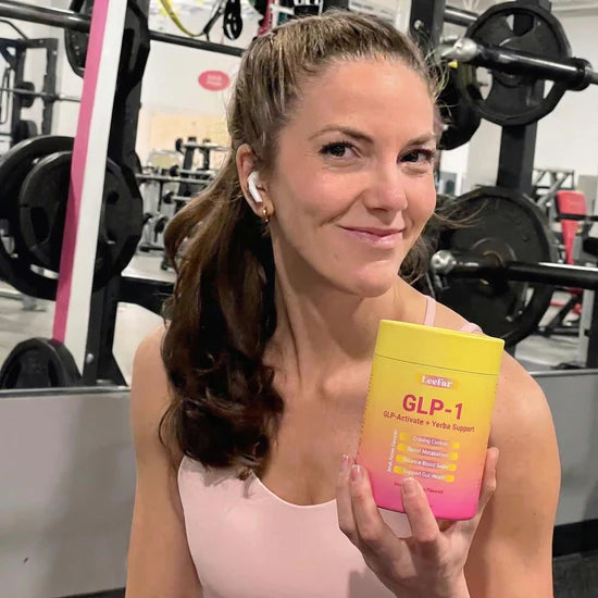 <em><strong>Sara Marie</strong></em>